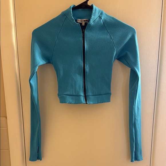 FashionNova athletic cropped jacket - Picture 1 of 2